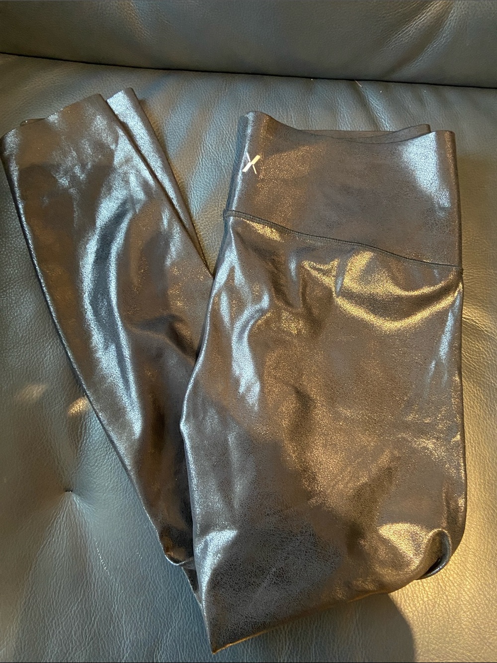 knix Shiny Black High-Waist Faux leather Leggings Women’s Large EUC